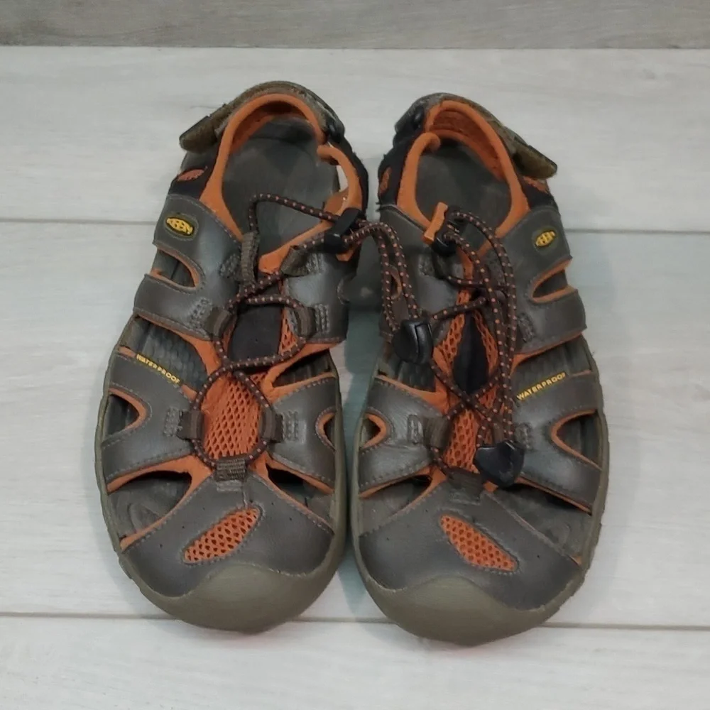 Keen Big Boys Youth Outdoor Hiking Comfort Leather Waterproof Sandals shoes sz 3